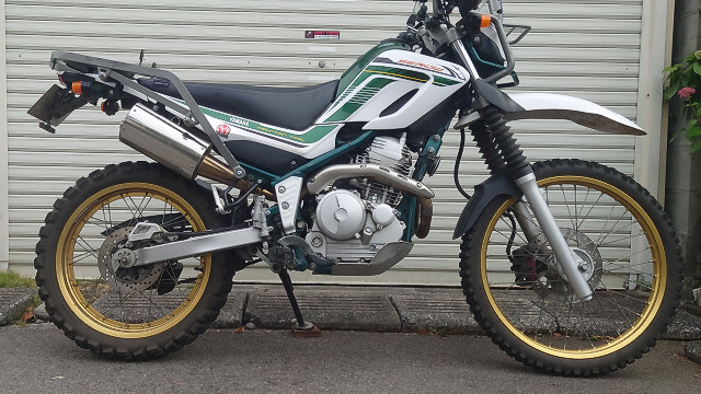 セロー250ZETAハイシート