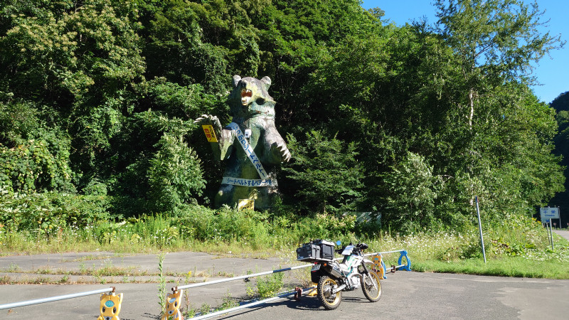 シートベルトするベアー