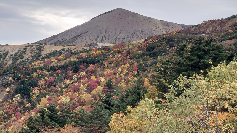 磐梯吾妻紅葉