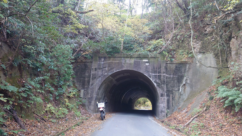 旧道トンネル