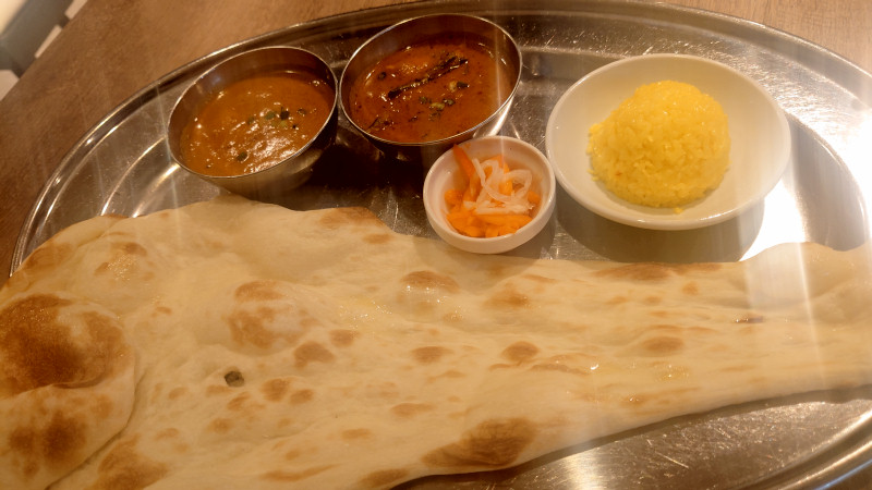 昼にカレー