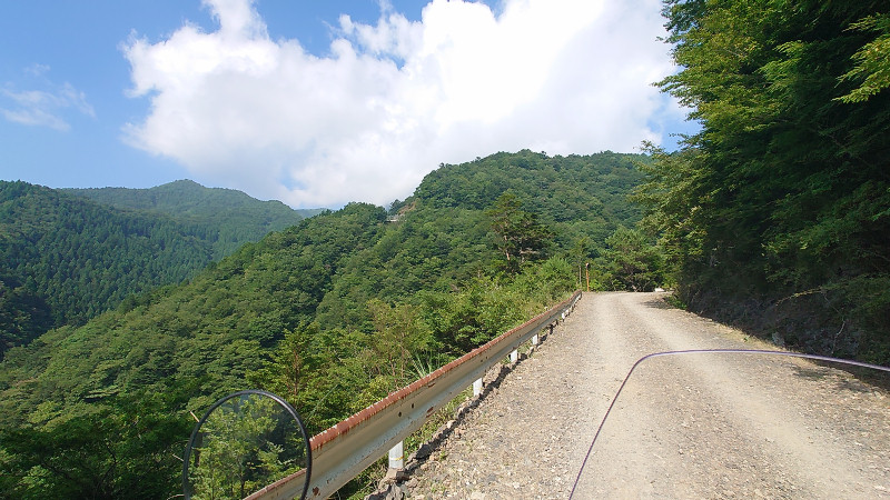 剣山スーパー林道、西側