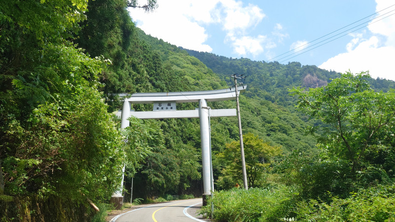鳥居